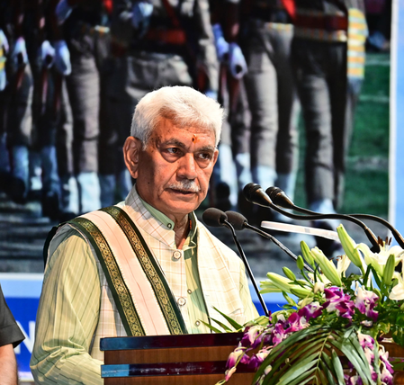 Police must remain alert & vigilant against threats of law and order, terrorism in J&K: L-G Sinha