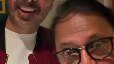 Rakesh Bedi bumps into Sukhbir in Goa; latter greets him with ‘Dhurandhar’ iconic ‘Baccha Hai Tu Mera’ dialogue Rakesh Bedi bumps into Sukhbir in Goa; latter greets him with ‘Dhurandhar’ iconic ‘Baccha Hai Tu Mera’ dialogue