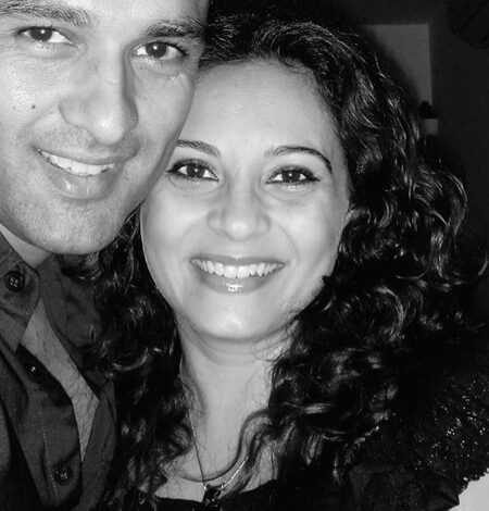 Rohit Roy quips about ‘fighting curse’ with wife Manasi Joshi Roy’s pictures: Nazar mat lagana Rohit Roy quips about ‘fighting curse’ with wife Manasi Joshi Roy’s pictures: Nazar mat lagana