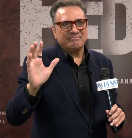 Boman Irani says he’s surprised Dharmendra, Satish Shah didn’t receive Padma honours earlier Boman Irani says he’s surprised Dharmendra, Satish Shah didn’t receive Padma honours earlier