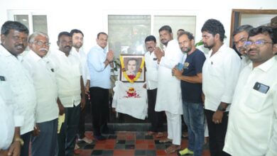 Visionary who ushered India into 21st century with IT, telecom revolution: Telangana leaders pay tributes to Rajiv Gandhi Visionary who ushered India into 21st century with IT, telecom revolution: Telangana leaders pay tributes to Rajiv Gandhi