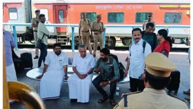 From 20 car convoys to a railway platform, Vijayan’s viral image mirrors CPI-M’s fall
