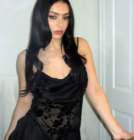 Charli XCX reveals she sleeps in her make-up Charli XCX reveals she sleeps in her make-up