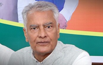 Punjab BJP chief asks AAP govt to release DA of employees Punjab BJP chief asks AAP govt to release DA of employees