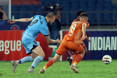 ISL 2025-26: Mumbai City FC seal third place with victory over nine-man Punjab FC ISL 2025-26: Mumbai City FC seal third place with victory over nine-man Punjab FC