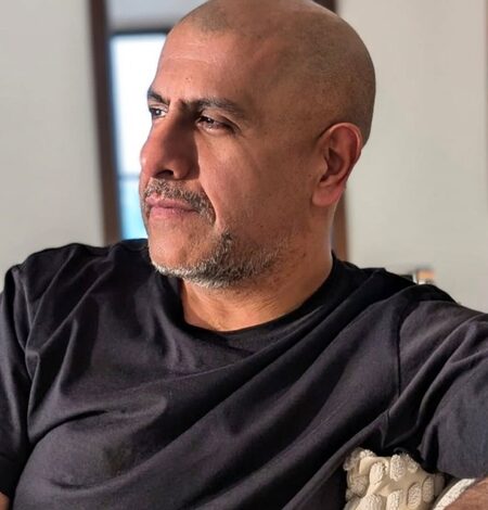 Vishal Dadlani reveals how a cigarette lighter inspired Rajesh Khanna’s iconic song ‘Chingari Koi Bhadke’ Vishal Dadlani reveals how a cigarette lighter inspired Rajesh Khanna’s iconic song ‘Chingari Koi Bhadke’