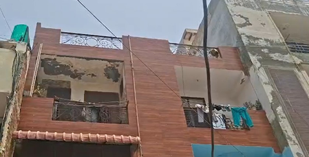 Two men found dead in Ghaziabad flat