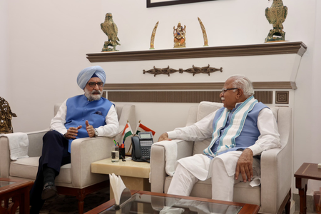 Delhi L-G Sandhu discusses infra, mobility with Union minister Manohar Lal