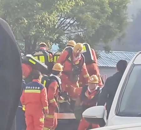 China coal mine accident leaves 82 dead, nine trapped