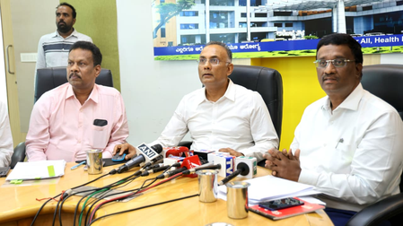 No need to panic over Ebola, says Karnataka Minister Dinesh Gundu Rao No need to panic over Ebola, says Karnataka Minister Dinesh Gundu Rao