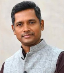 BJP’s Surendran targets Congress over Kelkar’s appointment in Kerala, cites Rahul Gandhi BJP’s Surendran targets Congress over Kelkar’s appointment in Kerala, cites Rahul Gandhi