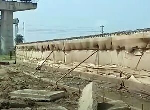 Ban on heavy vehicles at bridge in Bihar’s Gopalganj due to structural concerns Ban on heavy vehicles at bridge in Bihar’s Gopalganj due to structural concerns