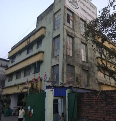 Landlord asks Trinamool to vacate East Kolkata building housing party HQ Landlord asks Trinamool to vacate East Kolkata building housing party HQ