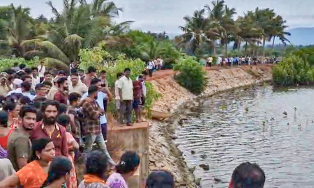 Death toll in Karnataka river tragedy rises to 10, CM announces Rs 5 lakh compensation (Ld)