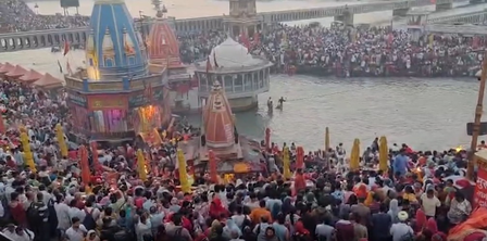 Devotees in huge numbers take holy dip on ‘Ganga Dussehra’ in Prayagraj, Haridwar