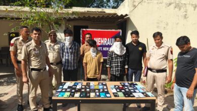 Delhi Police solves mobile theft case within 12 hours; 72 stolen phones recovered, 40 cases worked out Delhi Police solves mobile theft case within 12 hours; 72 stolen phones recovered, 40 cases worked out
