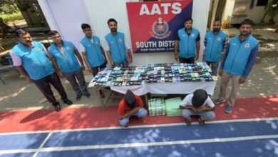 Delhi Police bust Bangladesh-linked mobile trafficking syndicate, recover 163 stolen phones Delhi Police bust Bangladesh-linked mobile trafficking syndicate, recover 163 stolen phones