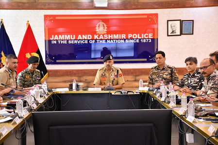 J&K DGP reviews security arrangements ahead of Eid and Amarnath Yatra J&K DGP reviews security arrangements ahead of Eid and Amarnath Yatra