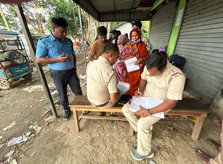 Bengal govt arranges food, lodging, treatment facilities at holding centres for illegal immigrants Bengal govt arranges food, lodging, treatment facilities at holding centres for illegal immigrants