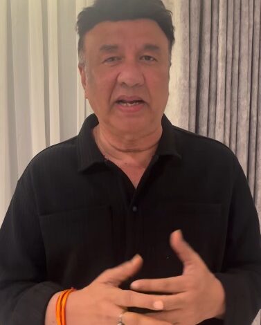 Anu Malik on ‘Chunnari Chunnari’ remake: ‘Pehle bhi gaana super hit tha, aur kal bhi rahega’ Anu Malik on ‘Chunnari Chunnari’ remake: ‘Pehle bhi gaana super hit tha, aur kal bhi rahega’