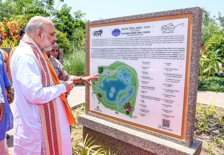 Bengal govt handed 600 hectares to BSF within 7 days for border fencing: HM Shah