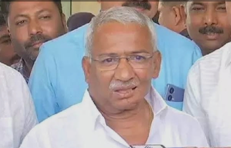 Entire cabinet became emotional after Siddaramaiah’s resignation decision: K’taka Minister Entire cabinet became emotional after Siddaramaiah’s resignation decision: K’taka Minister