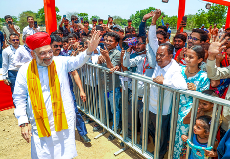 Only citizens should decide India’s future: HM Amit Shah attacks on Rahul Gandhi over SIR Only citizens should decide India’s future: HM Amit Shah attacks on Rahul Gandhi over SIR