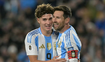 Messi headlines Argentina World Cup squad Messi headlines Argentina World Cup squad