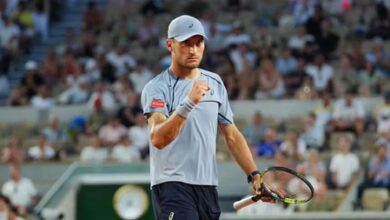 Upset trend continues at Roland Garros as Collignon stuns Shelton