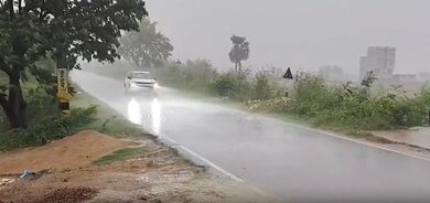 Heavy rain lashes Patna, surrounding areas; thunderstorms, gusty winds to persist