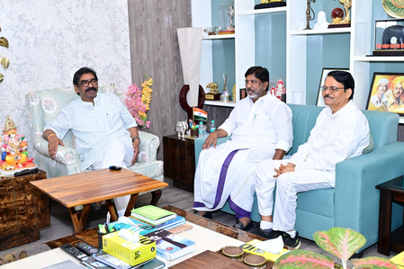 Congress and JMM hold talks with CM Hemant Soren over Jharkhand RS polls Congress and JMM hold talks with CM Hemant Soren over Jharkhand RS polls
