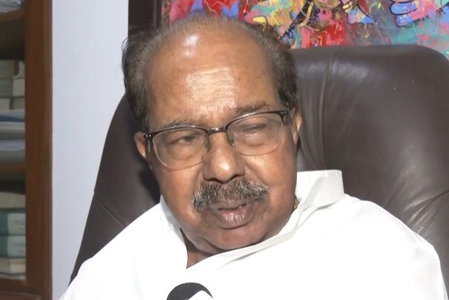 No question of anyone feeling aggrieved: Former K’taka CM Moily on Siddaramaiah’s resignation No question of anyone feeling aggrieved: Former K’taka CM Moily on Siddaramaiah’s resignation