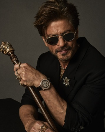 Shah Rukh Khan did 90 percent of his photoshoots in Mannat, reveals Daboo Ratnani Shah Rukh Khan did 90 percent of his photoshoots in Mannat, reveals Daboo Ratnani