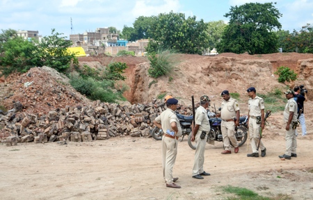 Wanted criminal injured in police encounter in Gopalganj; country-made pistol recovered Wanted criminal injured in police encounter in Gopalganj; country-made pistol recovered