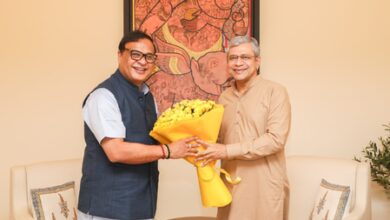 Assam CM meets Union Railway Minister, discusses expansion projects