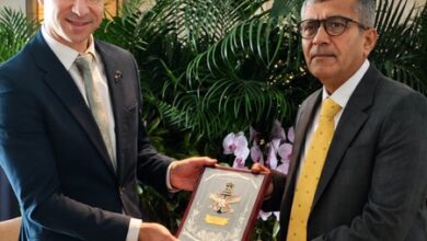Defence Secretary discusses strengthening ties with Defence Ministers of Singapore, New Zealand