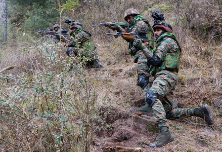 Army apprehends three trying to cross LoC in J&K’s Uri