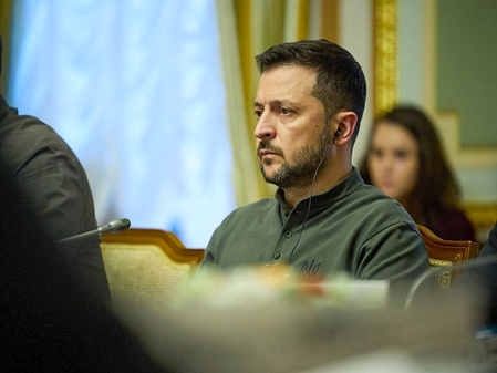 Ukranian President Zelenskyy warns of major Russian strike Ukranian President Zelenskyy warns of major Russian strike