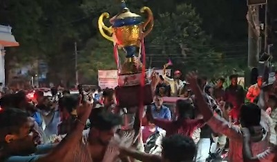 RCB’s 2nd IPL victory sparks celebrations in Karnataka, leaders extend congratulations