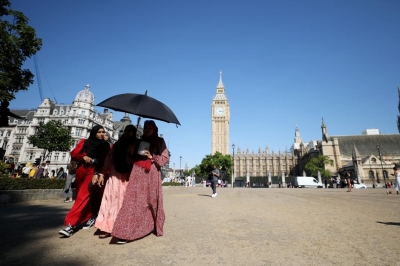 UK issues heat health alerts across region amid rising temperatures