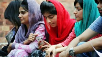 Pakistan: Students hold protest in Balochistan against delay in laptop distribution, internet disruption Pakistan: Students hold protest in Balochistan against delay in laptop distribution, internet disruption
