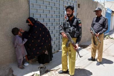 Attacks on health workers complicate polio eradication efforts in Pakistan: Report Attacks on health workers complicate polio eradication efforts in Pakistan: Report