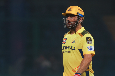 ‘I doubt he would want to take such a risk at this stage’: Gavaskar on Dhoni’s return in Chennai