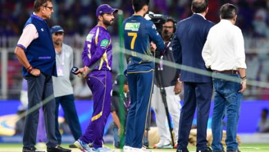 IPL 2026: Unchanged Gujarat Titans elect to bowl first against KKR, Chakaravarthy returns