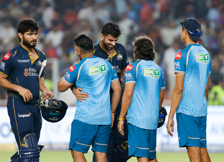 IPL 2026: ‘Siraj, Rabada setting the tone makes my job easier,’ says Holder after match-winning 4-24