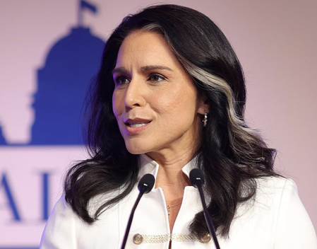 Trump praises Tulsi Gabbard over intelligence reforms Trump praises Tulsi Gabbard over intelligence reforms