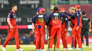‘We will do our best to put a smile on fans ‘faces,’ says Karthik ahead of MI clash