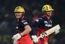 ‘She gives freedom to players’: Karthik draws comparison between Mandhana and Dhoni