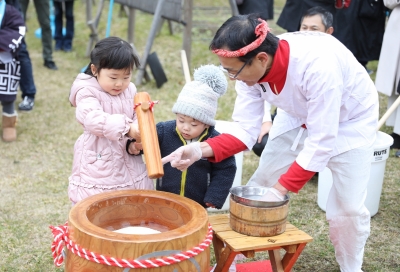 Japan’s child population declines for 45th straight year