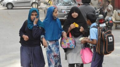 Hijab-saffron shawl row may escalate in K’taka as Hindu groups wade into controversy